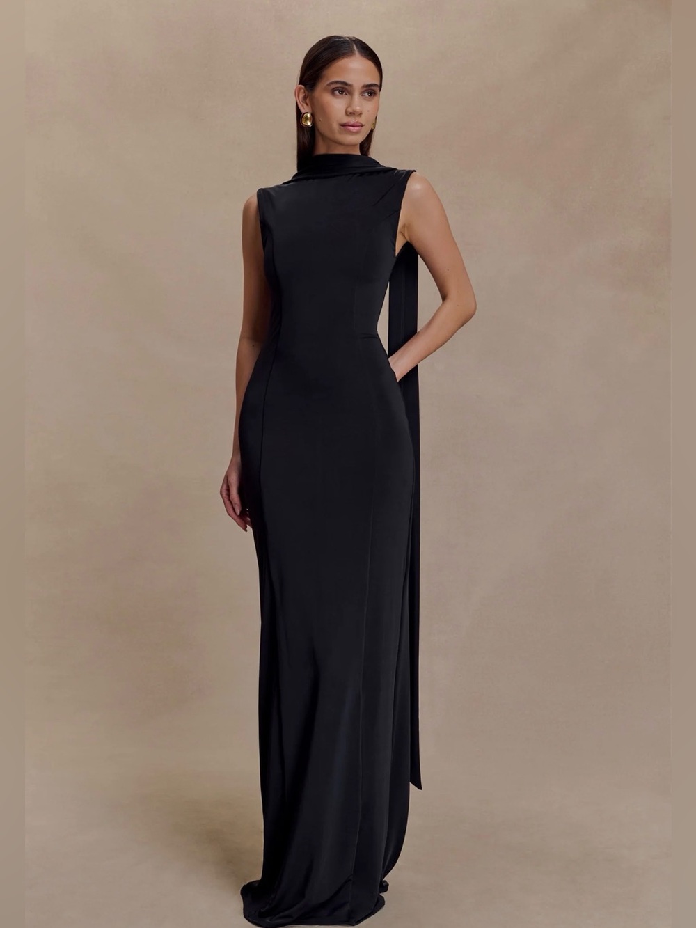 Elegant Black Sleeveless Maxi Dress with Drape Detail